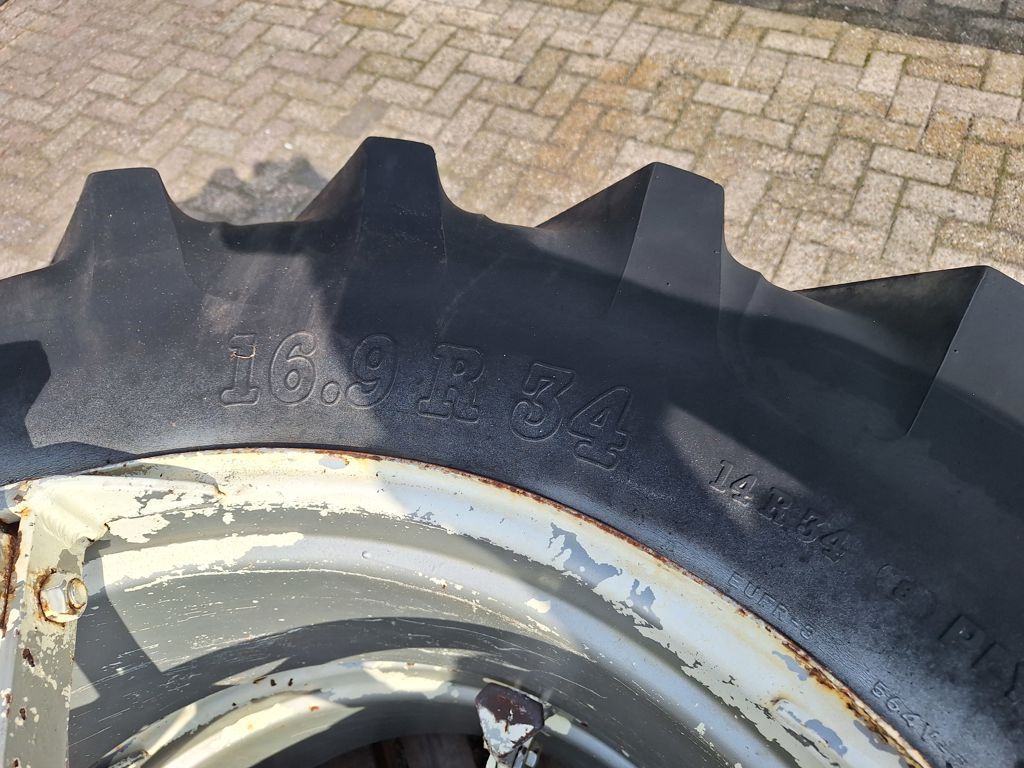 Vredestein 16.9R34 MOLCON DUBBELLUCHT