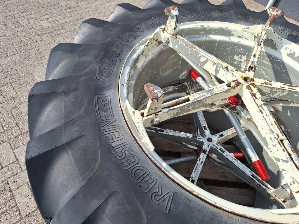 Vredestein 16.9R34 MOLCON DUBBELLUCHT