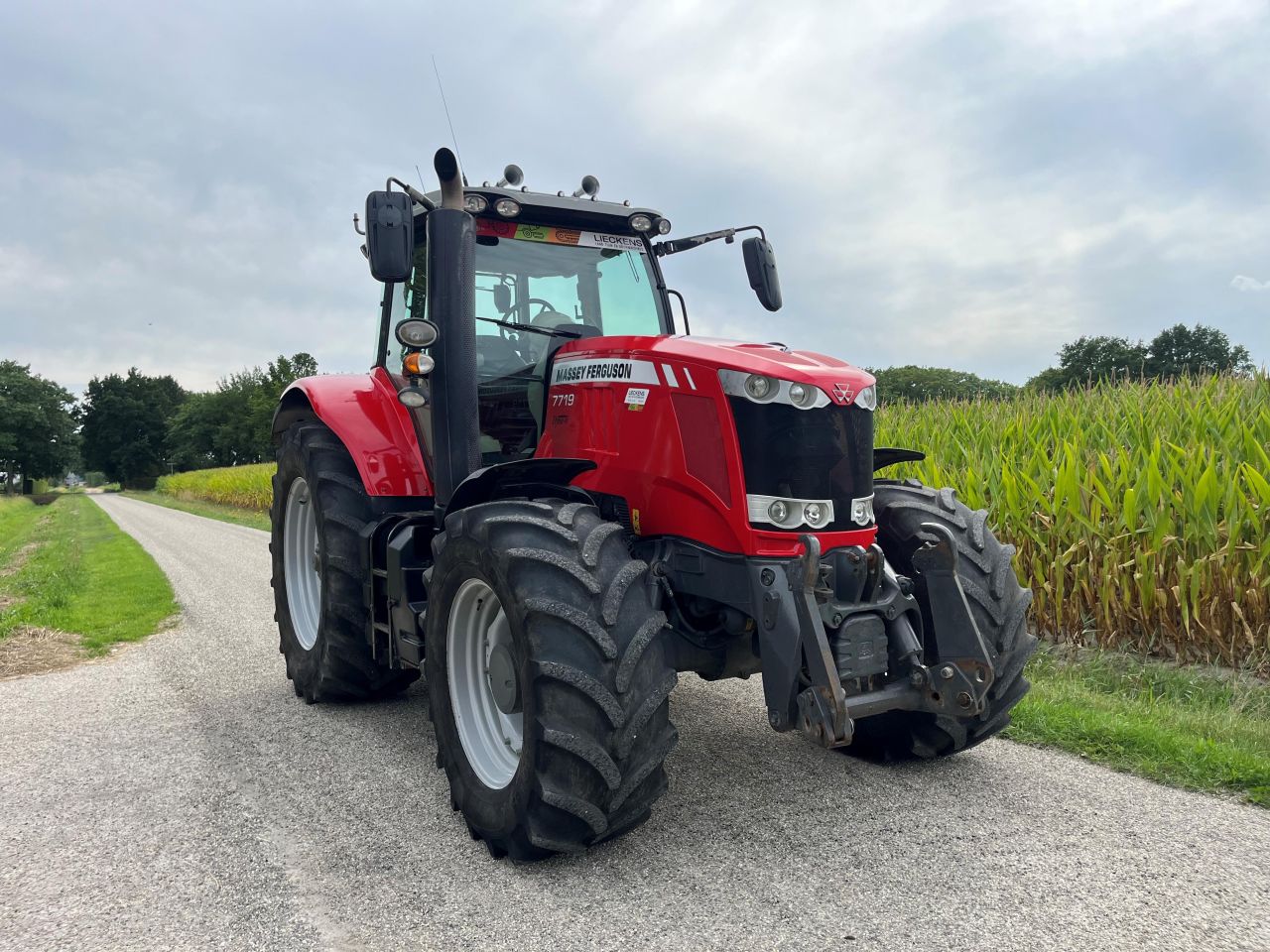 Massey-Ferguson 7719 Dyna 6