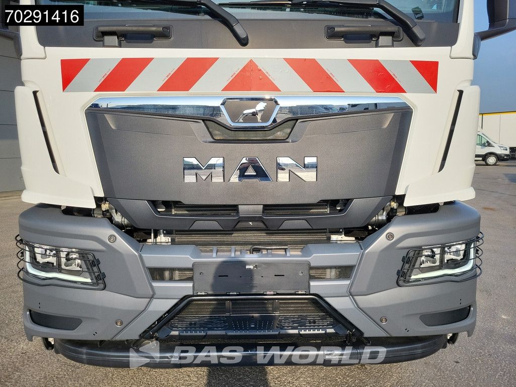 MAN TGS 35.470 8X4 NEW! HYVA 26-62 SKZ hooklift Lift+steering Axle Automatic Euro 6
