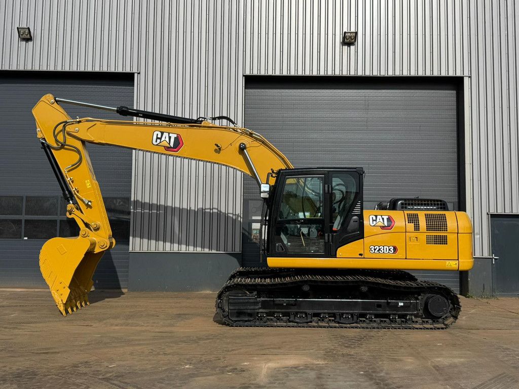 Caterpillar 323D3