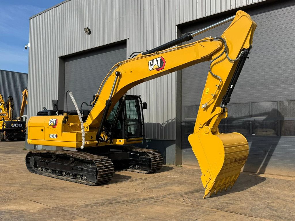 Caterpillar 323D3