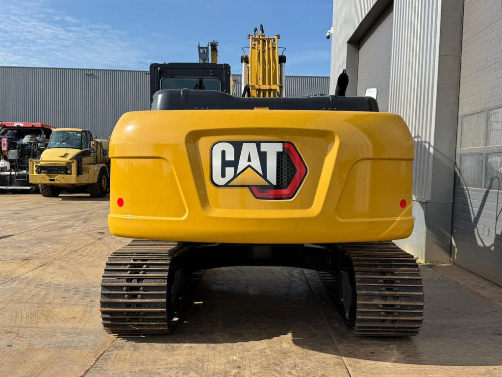 Caterpillar 323D3