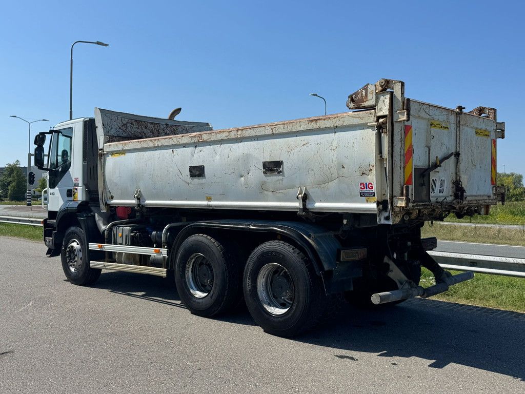 Iveco Trakker 410 6x4 Kipper