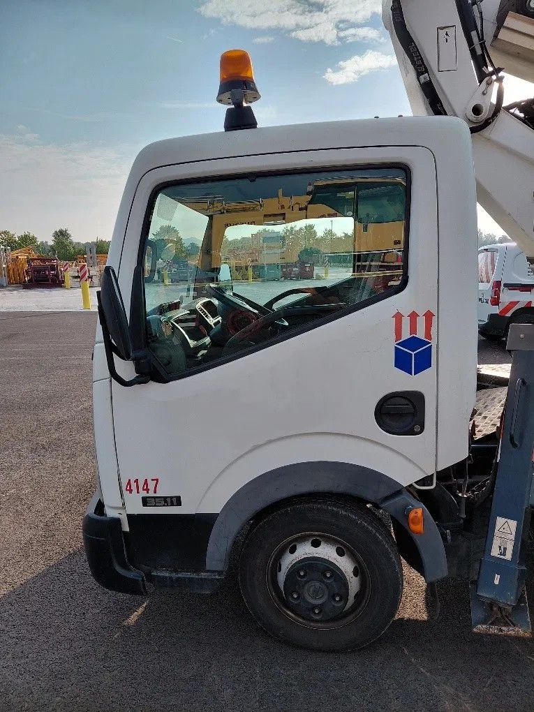 Nissan Cabstar 35.11 Cabstar 35.11