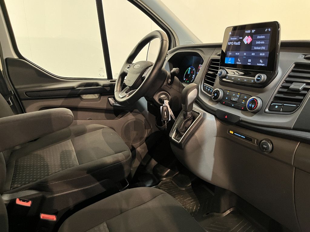Ford Transit Custom 340 1.0 EcoBoost L1H1 PHEV Trend Automaat / Euro 6 / Servicebus / Sortimo Inrichting / Airco / Cruise Control / Camera / CarPlay / 3-Zits / 22.300 KM !!