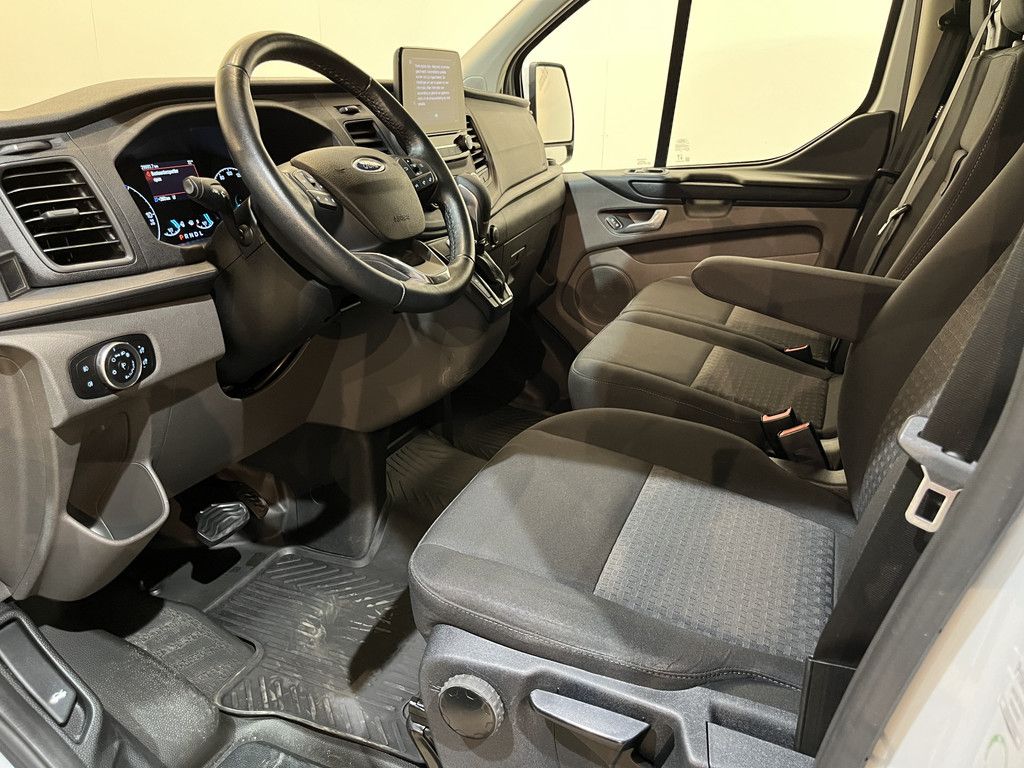 Ford Transit Custom 340 1.0 EcoBoost L1H1 PHEV Trend Automaat / Euro 6 / Servicebus / Sortimo Inrichting / Airco / Cruise Control / Camera / CarPlay / 3-Zits / 30.000 KM !!