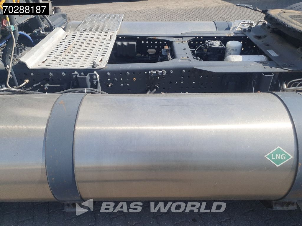 Iveco Stralis 400 4X2 Retarder 2xTanks LNG ACC Euro 6