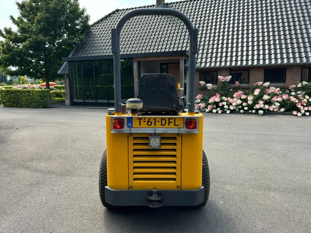 Knikmops 130