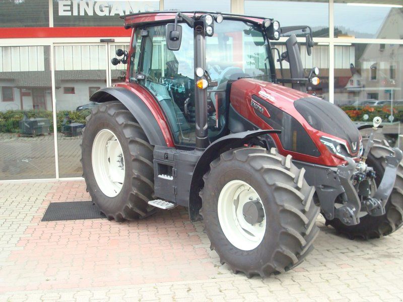 Valtra G135 ACTIVE