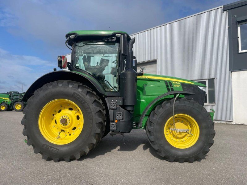 John Deere 7310R