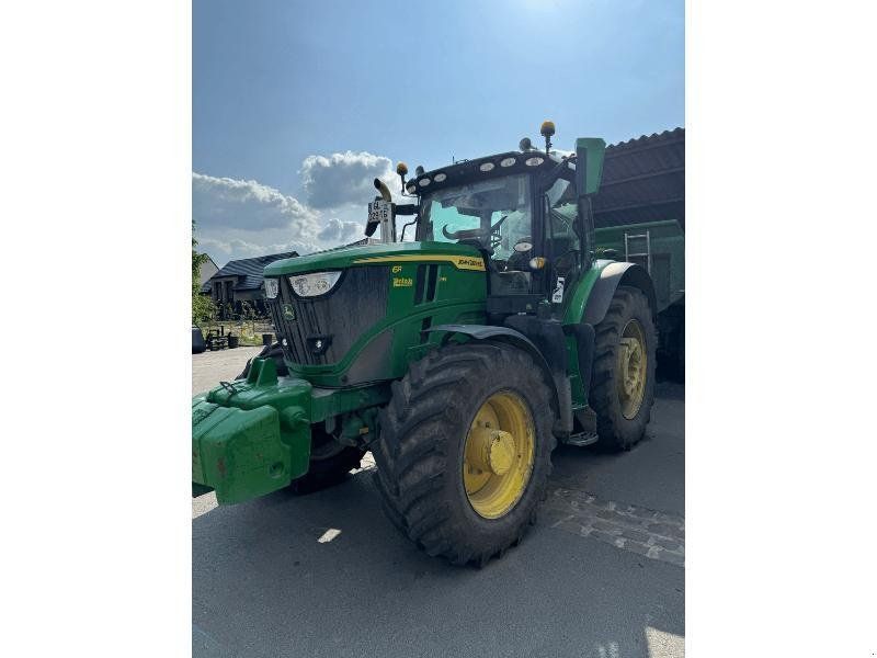 John Deere 6R195