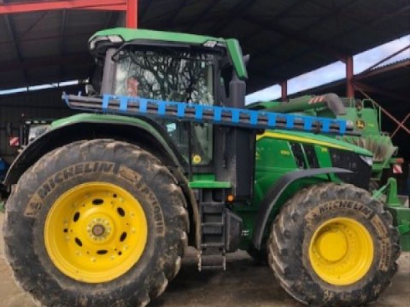 John Deere 7R250