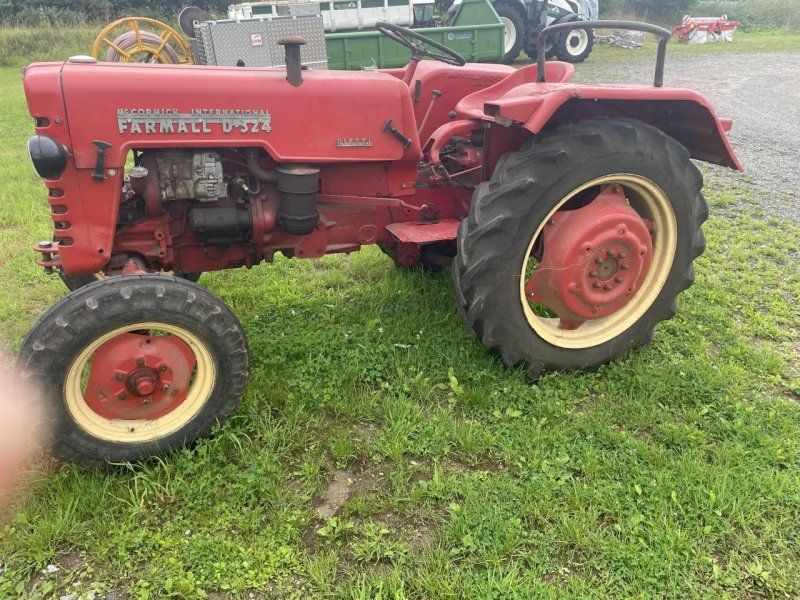 Case IH D 324