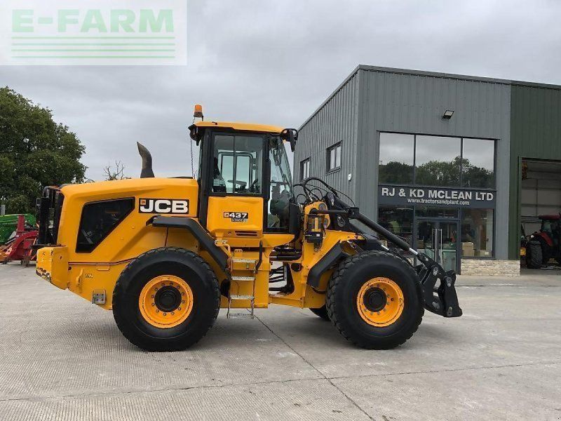JCB 437 wheeled loading shovel (st23075)