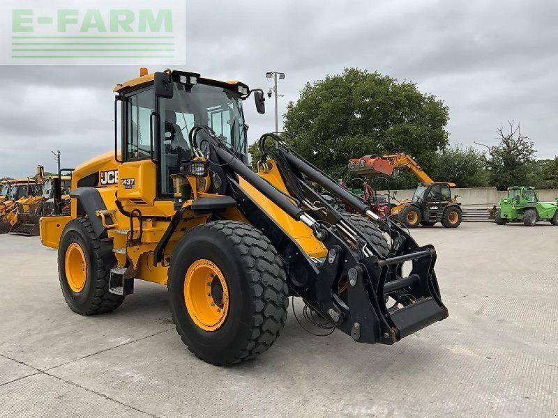JCB 437 wheeled loading shovel (st23075)