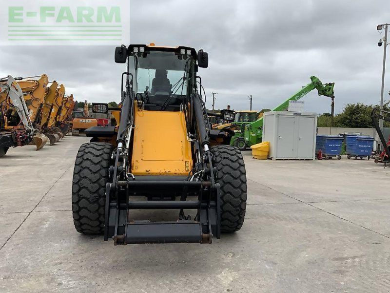 JCB 437 wheeled loading shovel (st23075)