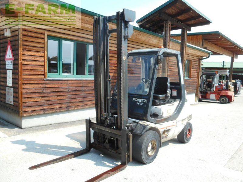Linde h30d-03 ( perkins motor )