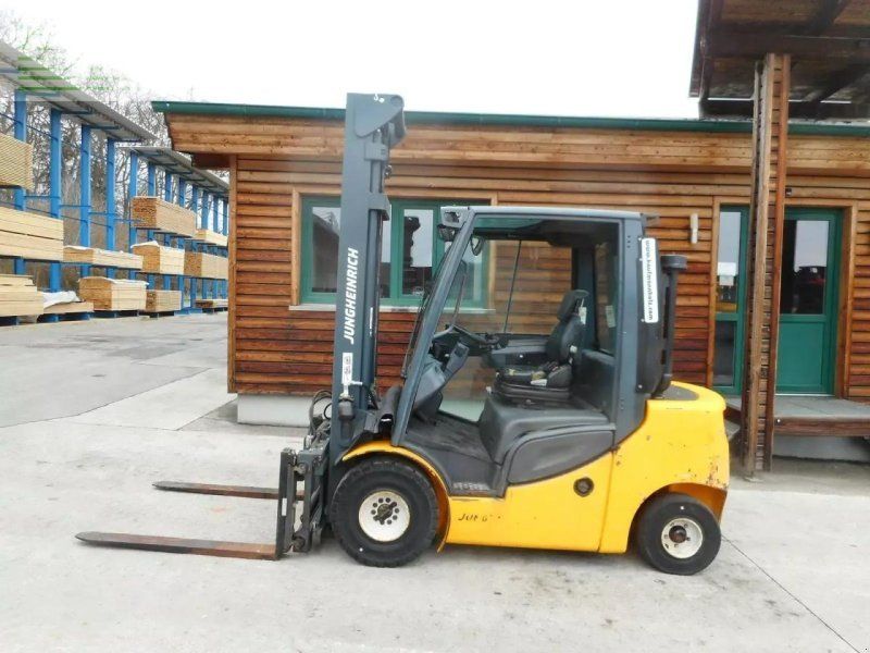 Jungheinrich dfg 430s mit seitenschieber und zinkenverstellun