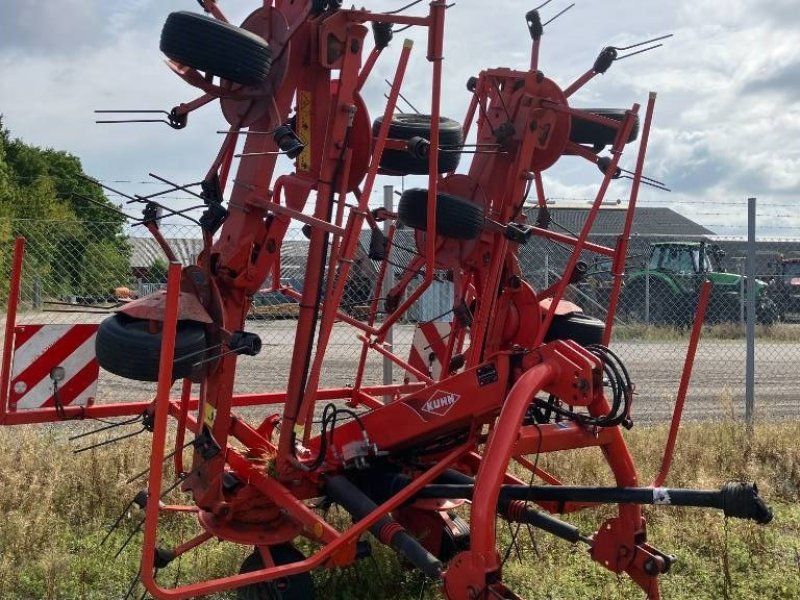 Kuhn GF 8702