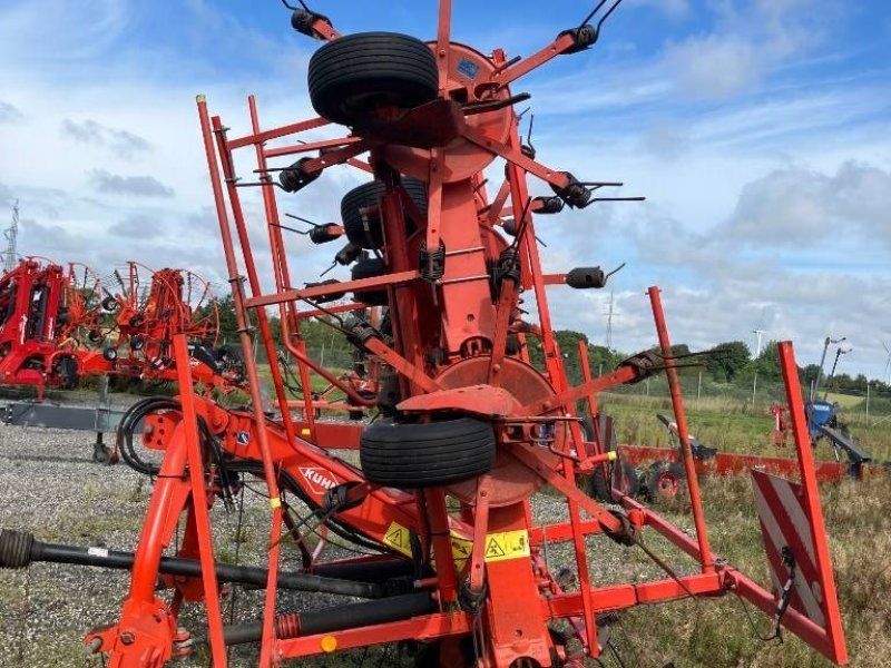 Kuhn GF 8702