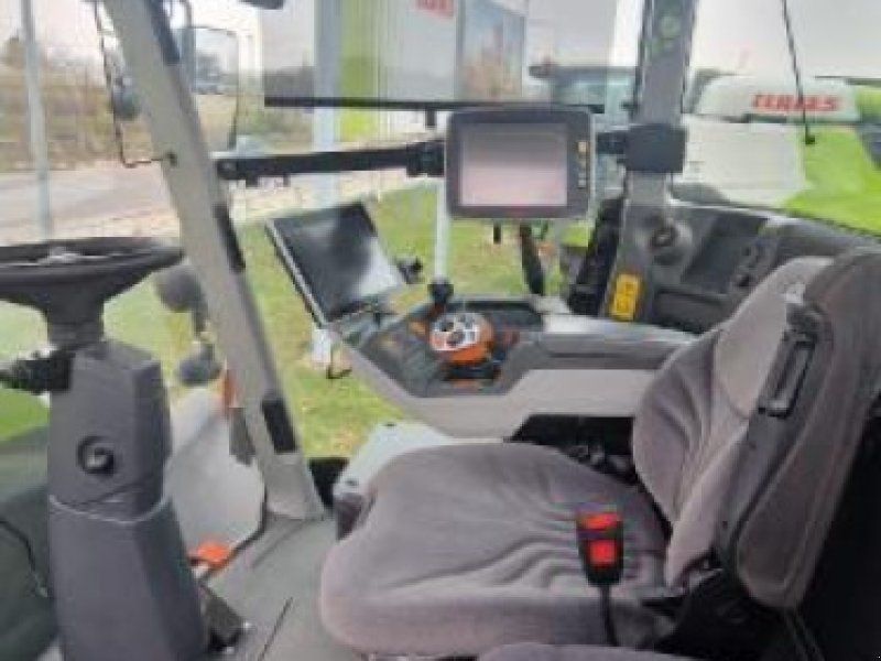 Claas XERION 5000 TRAC
