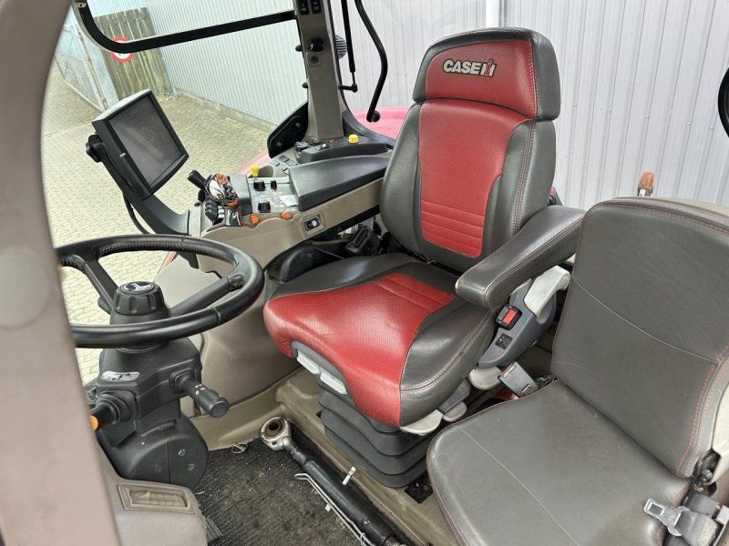 Case IH OPTUM 300 CVX