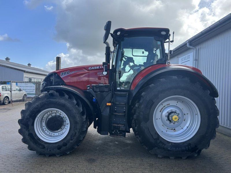Case IH OPTUM 300 CVX