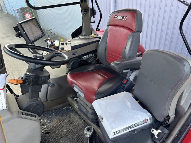 Case IH OPTUM 300 CVX