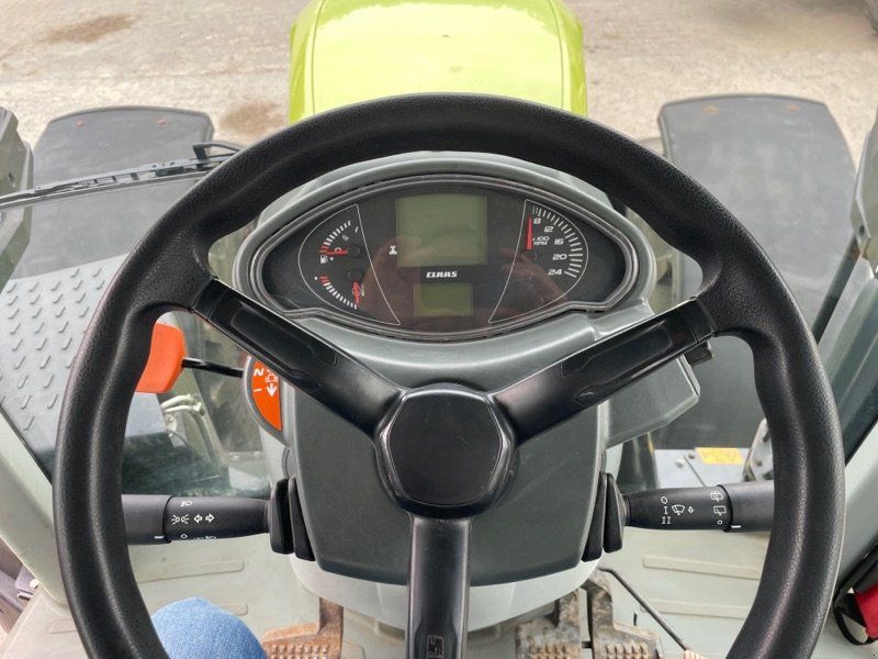 Claas Arion 610
