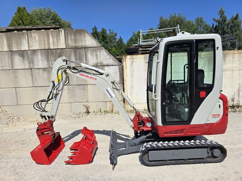 Takeuchi TB216