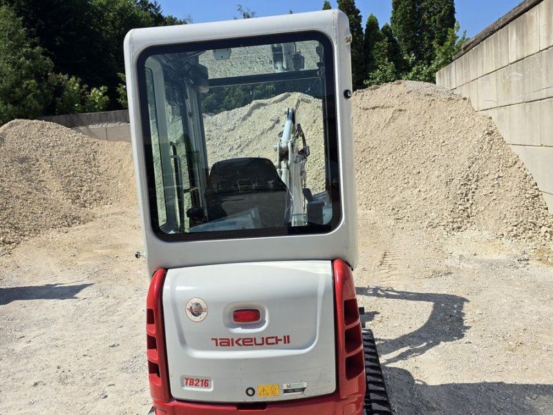 Takeuchi TB216