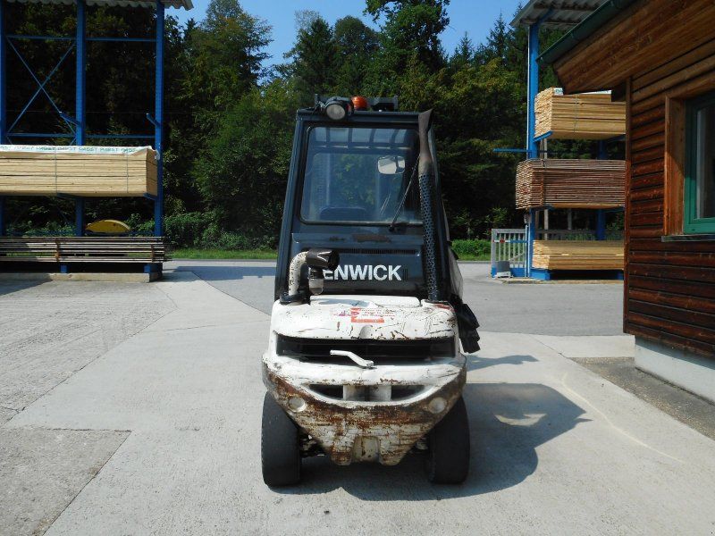 Linde H30D-03 ( Perkins Motor )