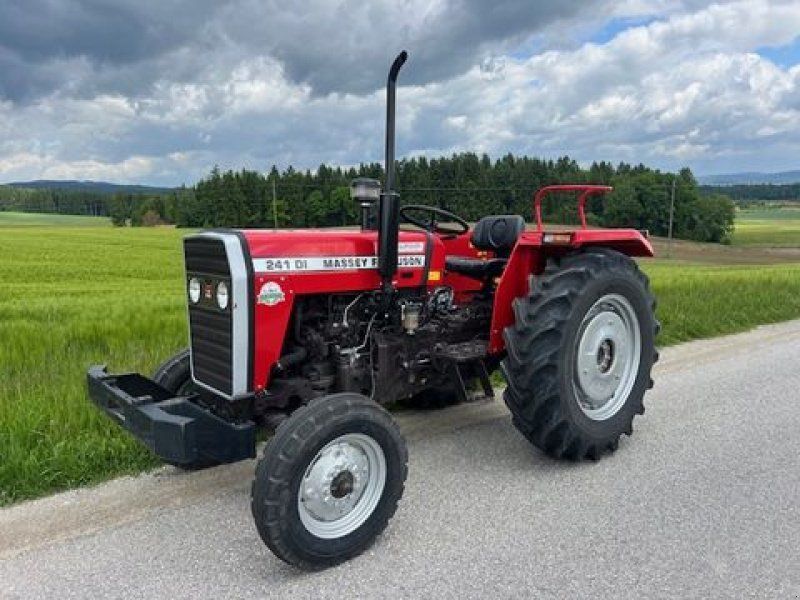 Massey Ferguson 240-2
