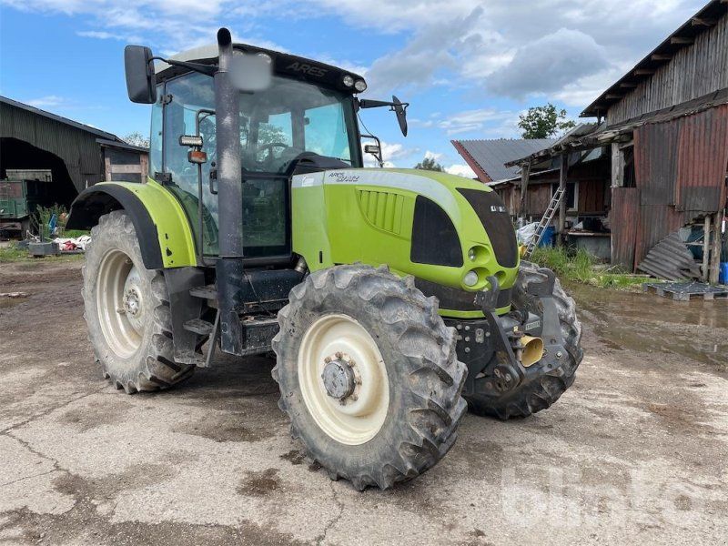Claas ARES 696