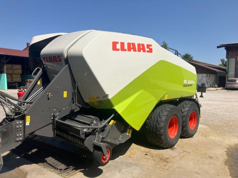 Claas Quadrant 3200