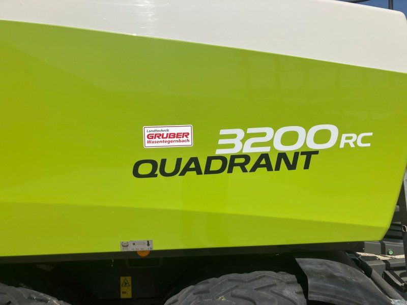 Claas Quadrant 3200