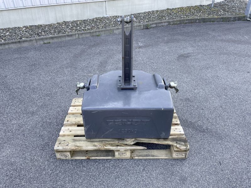 Fendt GEWICHT 1250 KG