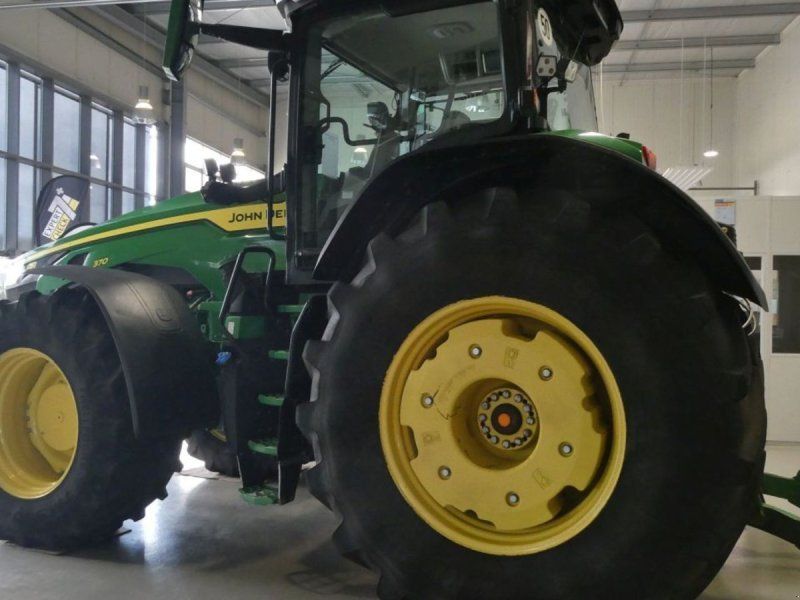 John Deere 8R370 Premium Edition. 900/60R42 Dæk og hjulvægte . Ring til Ulr