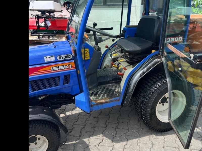 Iseki TM 3200