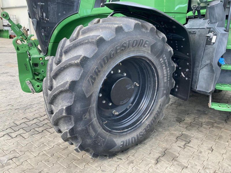 John Deere 7R 310