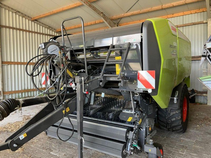 Claas Rollant 630 RC