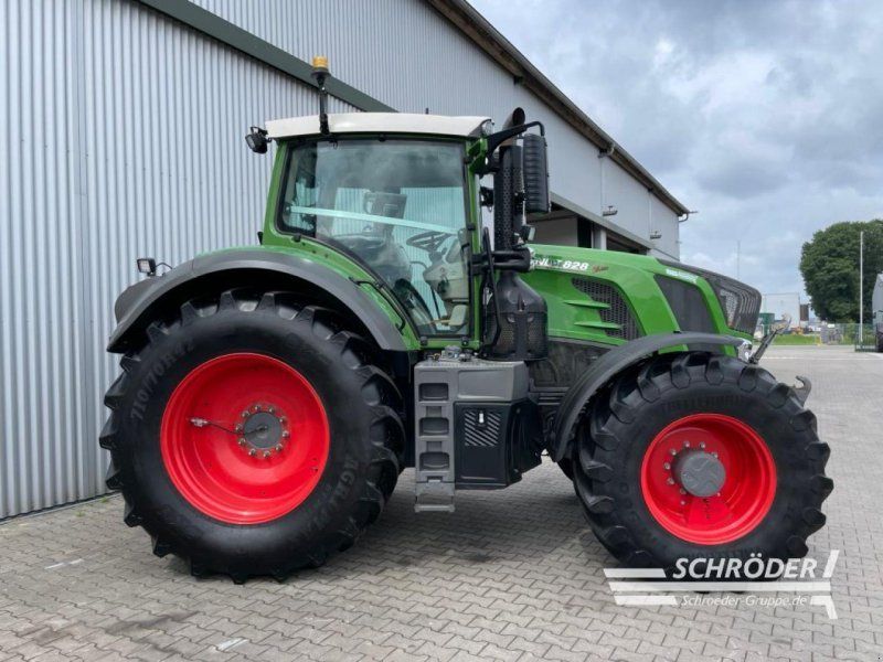 Fendt 828 VARIO S4 PROFI PLUS