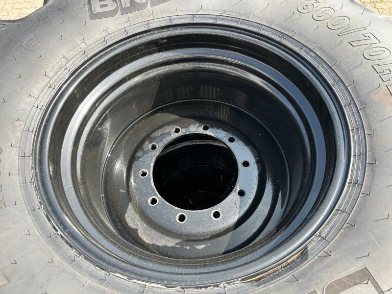 BKT 600/70R28 2 Stück