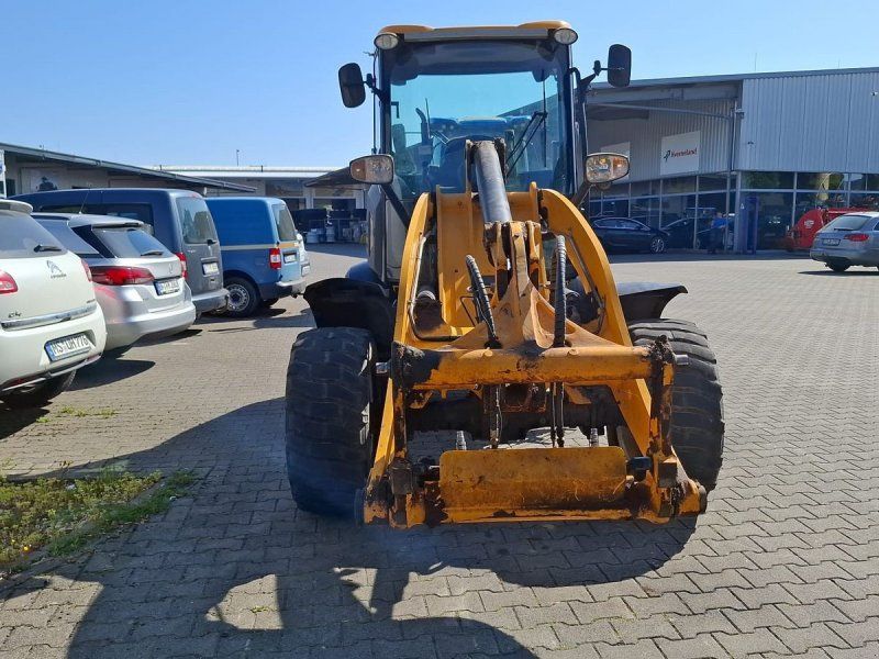 JCB 409