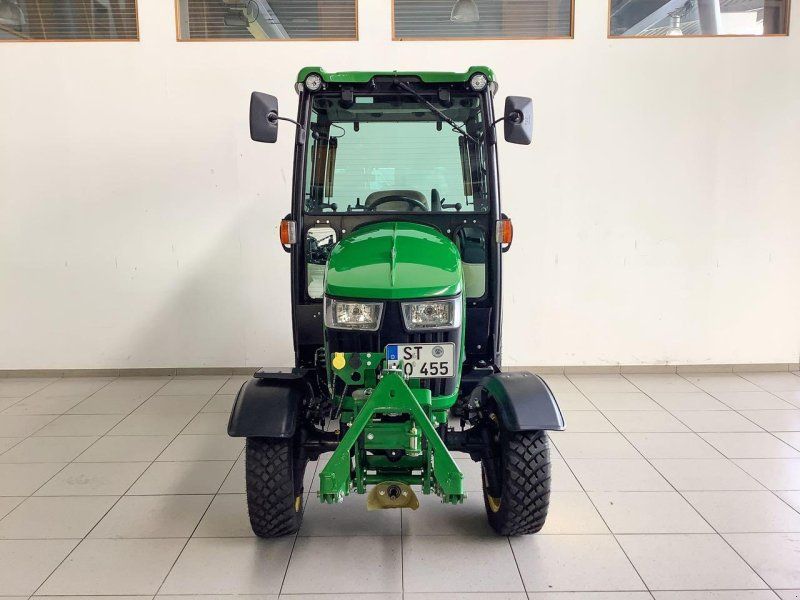 John Deere 2038R