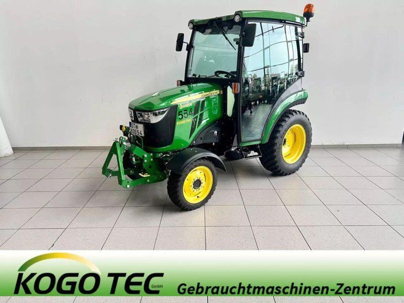 John Deere 2032R