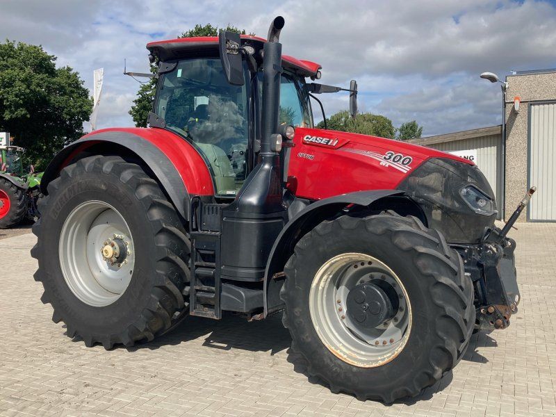 Case IH Optum 300 CVX