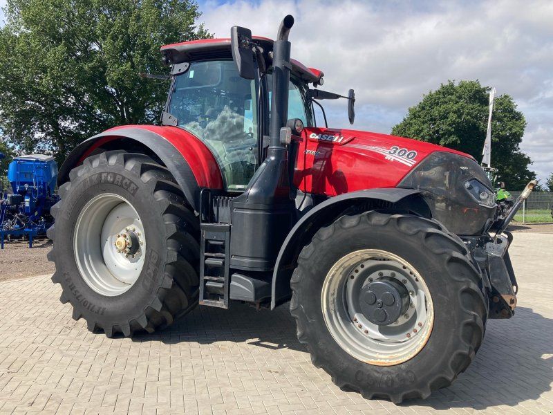 Case IH Optum 300 CVX