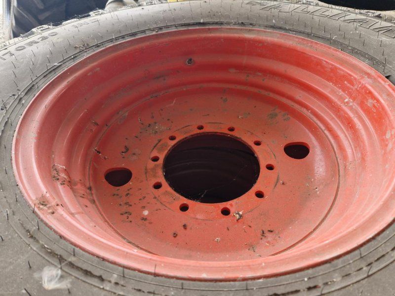 Alliance 600/70R30